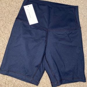 Astoria activewear biker shorts size s